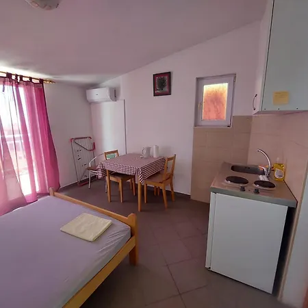 Appartement Maja Okrug Gornji *