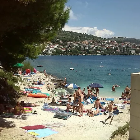 Appartement Maja Okrug Gornji