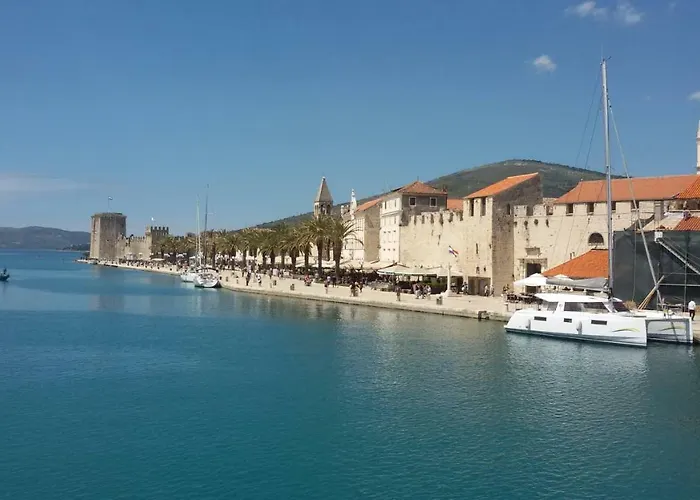 Apartment Maja Okrug Gornji Trogir
